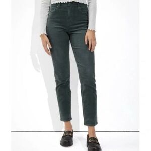 American Eagle Super Stretch Corduroy Mom Jeans - Green - Size: 0 Regular
